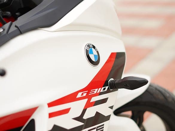 BMW G310RR close-up